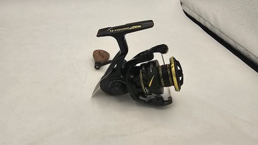 13 Fishing  AXUM Spinning Reel  AX-6.2-2.0