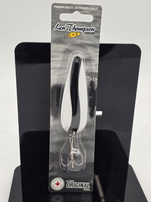 Len Thompson  BW - Black & White - Original Series 001-0053