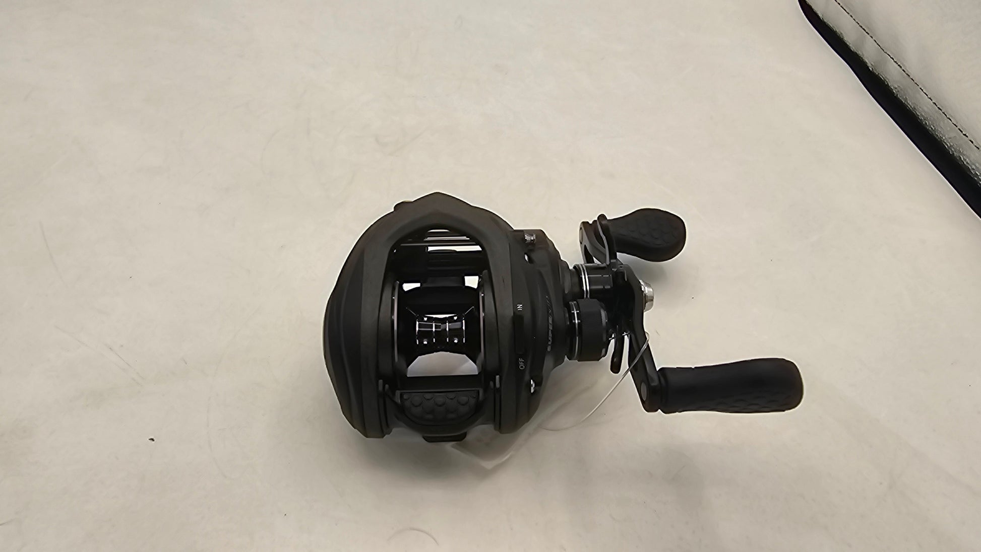 LEWS SuperDuty LFS 8.3:1 Right Hand Baitcast Reel SD1XHF