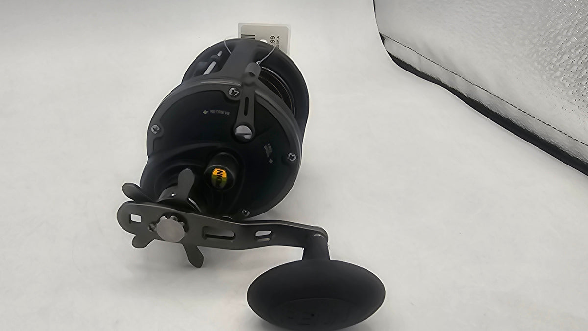 Penn  Squall II Level Wind Reel 30 120-10449