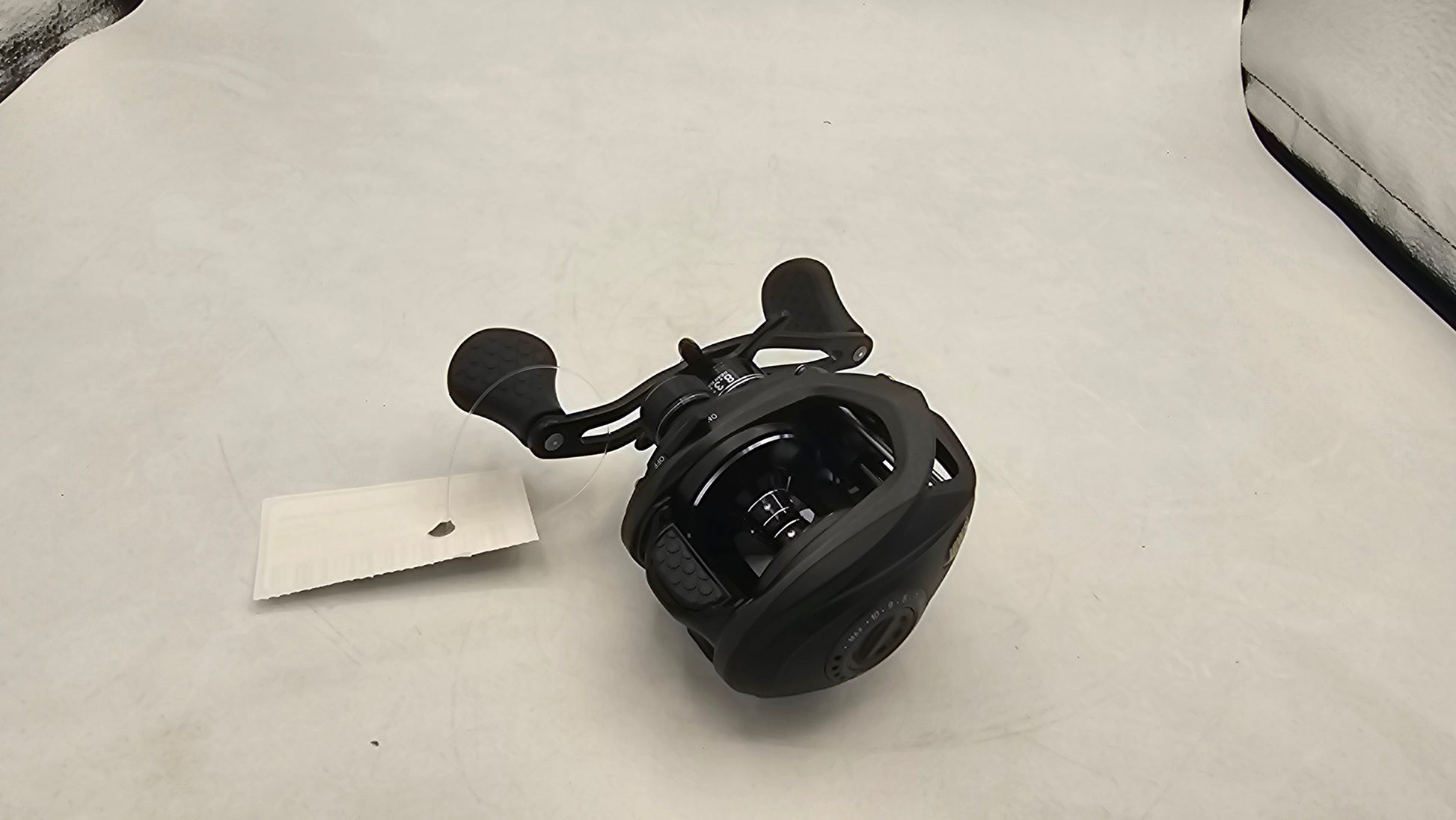 LEWS SuperDuty Baitcast Reel  LH SD1XHLF