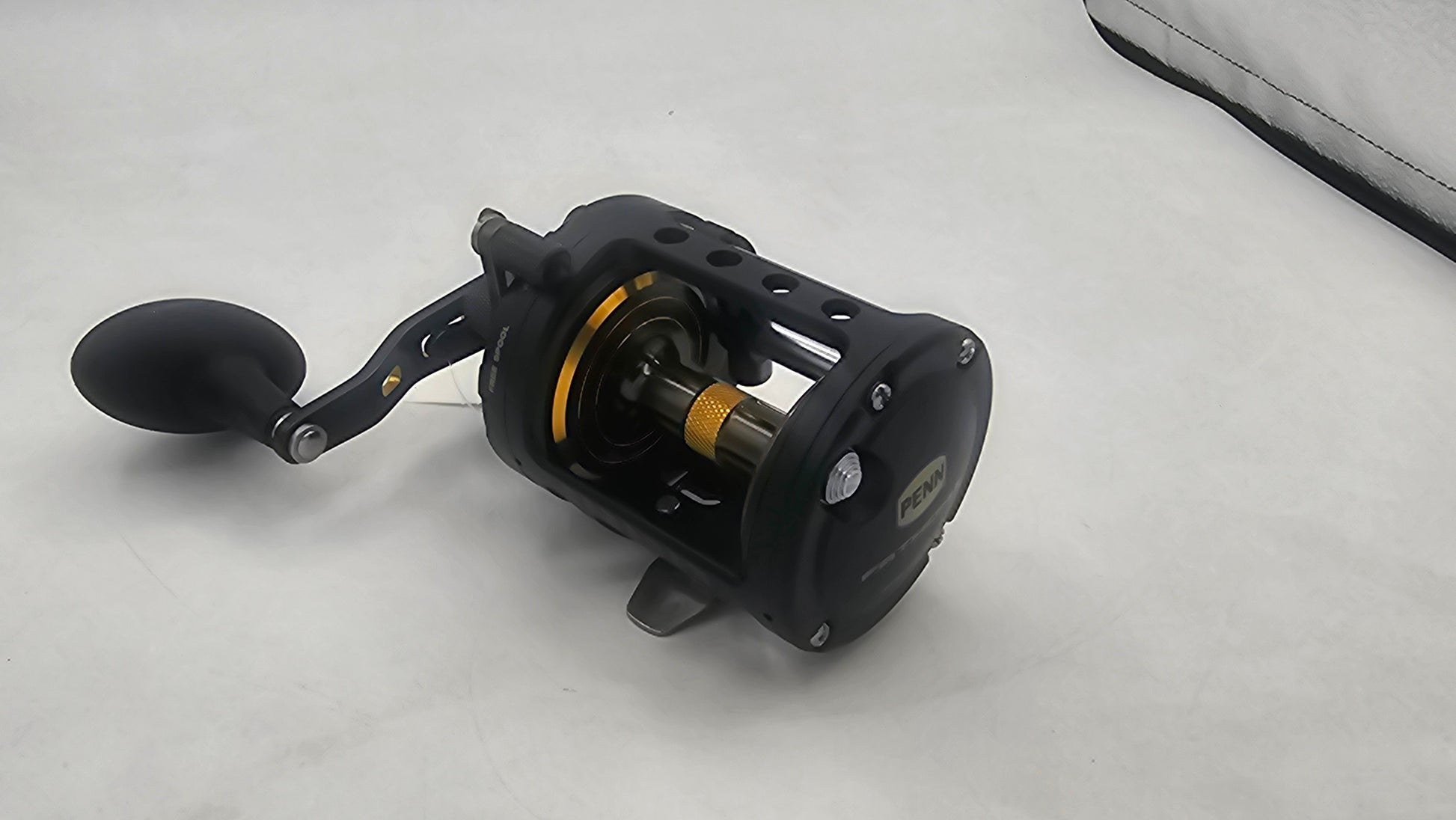 PENN FATHOM LEVEL WIND  20 LH 120-4572