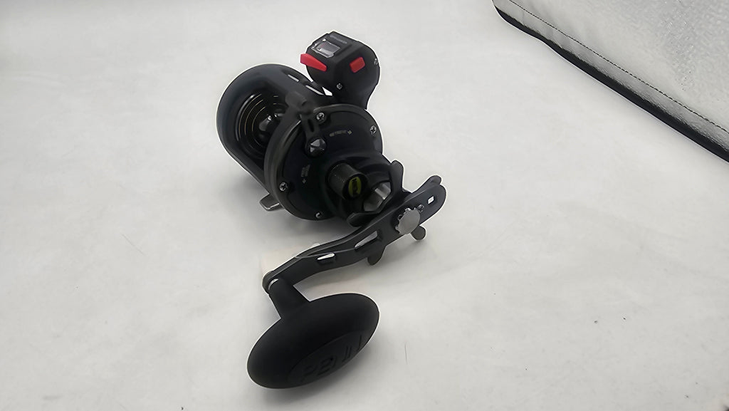 PENN Squall II Level Wind Reel w\/ Line Counter 5 SQULII20LWLC