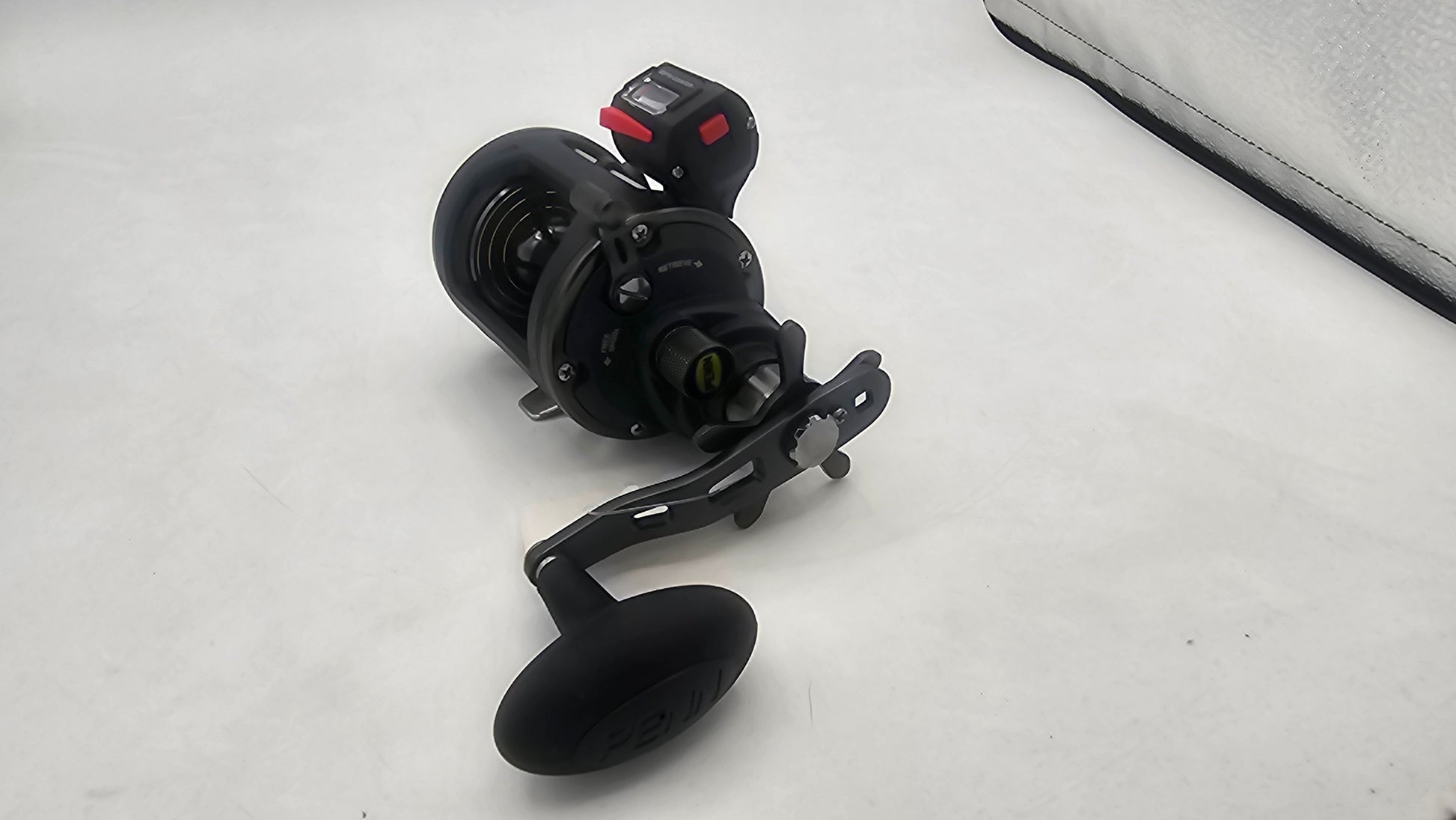 PENN Squall II Level Wind Reel w\/ Line Counter 5 SQULII20LWLC