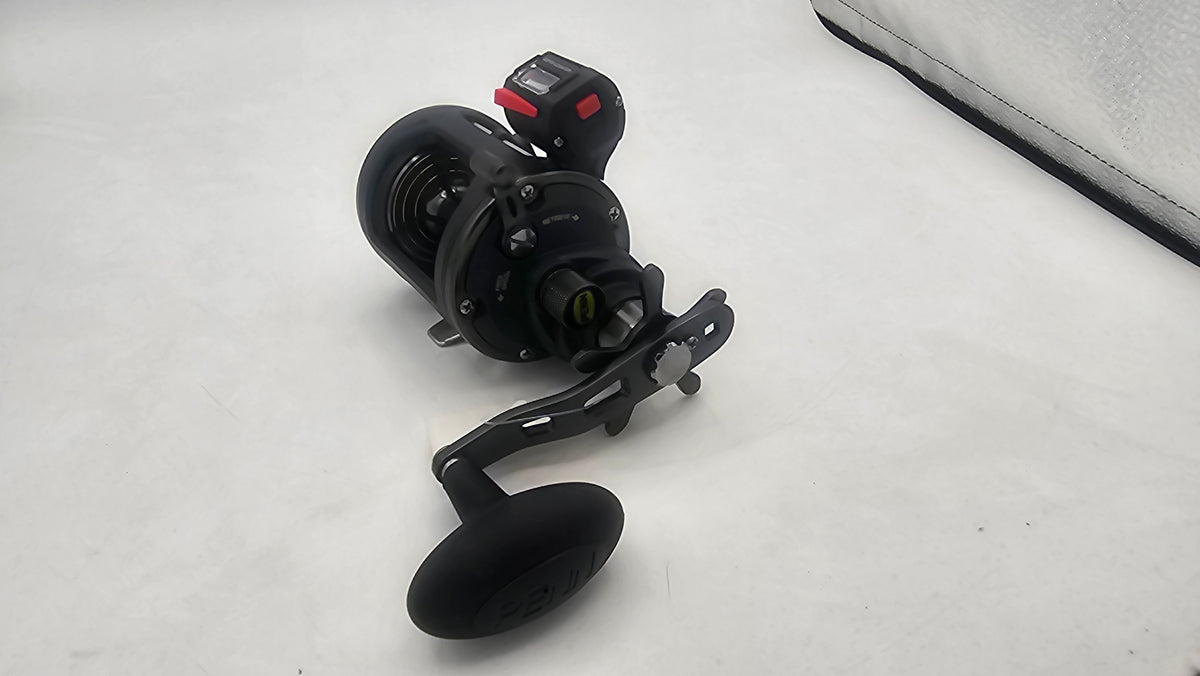 PENN Squall II Level Wind Reel w\/ Line Counter 5 SQULII20LWLC