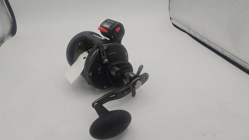 PENN Squall II Level Wind Reel w\/ Line Counter 4 120-1265
